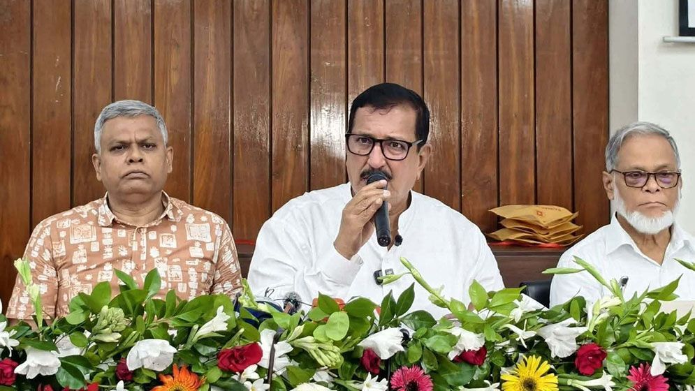 বড়কুঠি রাজশাহী বিশ্ববিদ্যালয়ের কাছে হস্তান্তর করার চেষ্টা করা হবে: ভূমিমন্ত্রী